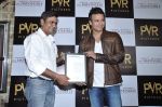 Vivek Oberoi at The Impossible film press meet in PVR, Mumbai on 27th Dec 2012 (53).JPG